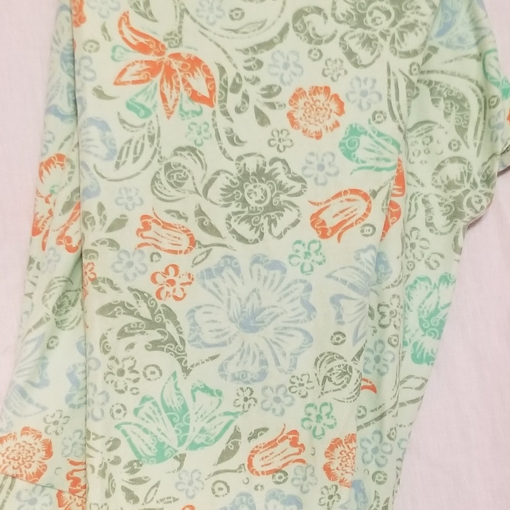 Lularoe TC leggings - Picture 2 of 2
